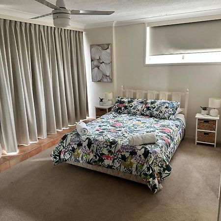 Queensleigh Holiday Apartments Broadbeach Dış mekan fotoğraf