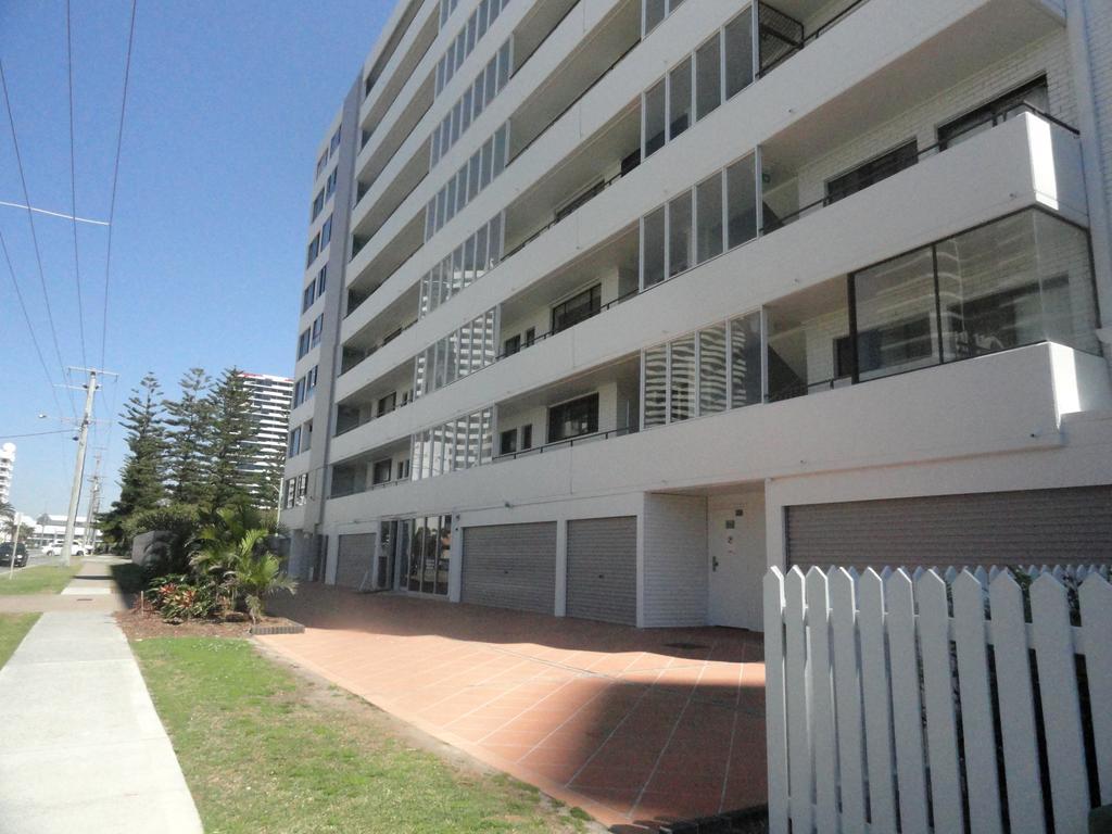 Queensleigh Holiday Apartments Broadbeach Dış mekan fotoğraf