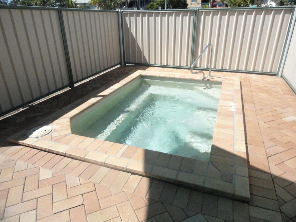 Queensleigh Holiday Apartments Broadbeach Dış mekan fotoğraf