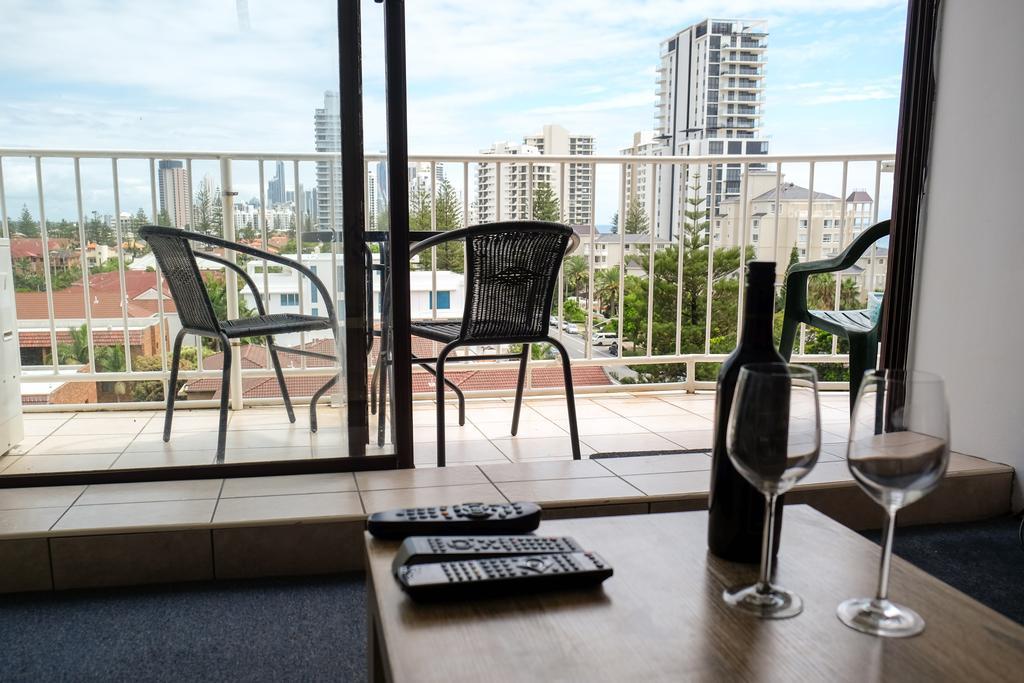 Queensleigh Holiday Apartments Broadbeach Dış mekan fotoğraf